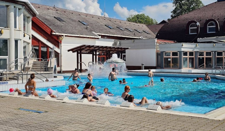 Fotka -  Opäť organizujeme zájazd do aquaparku a kúpeľov v Mezőkövesde